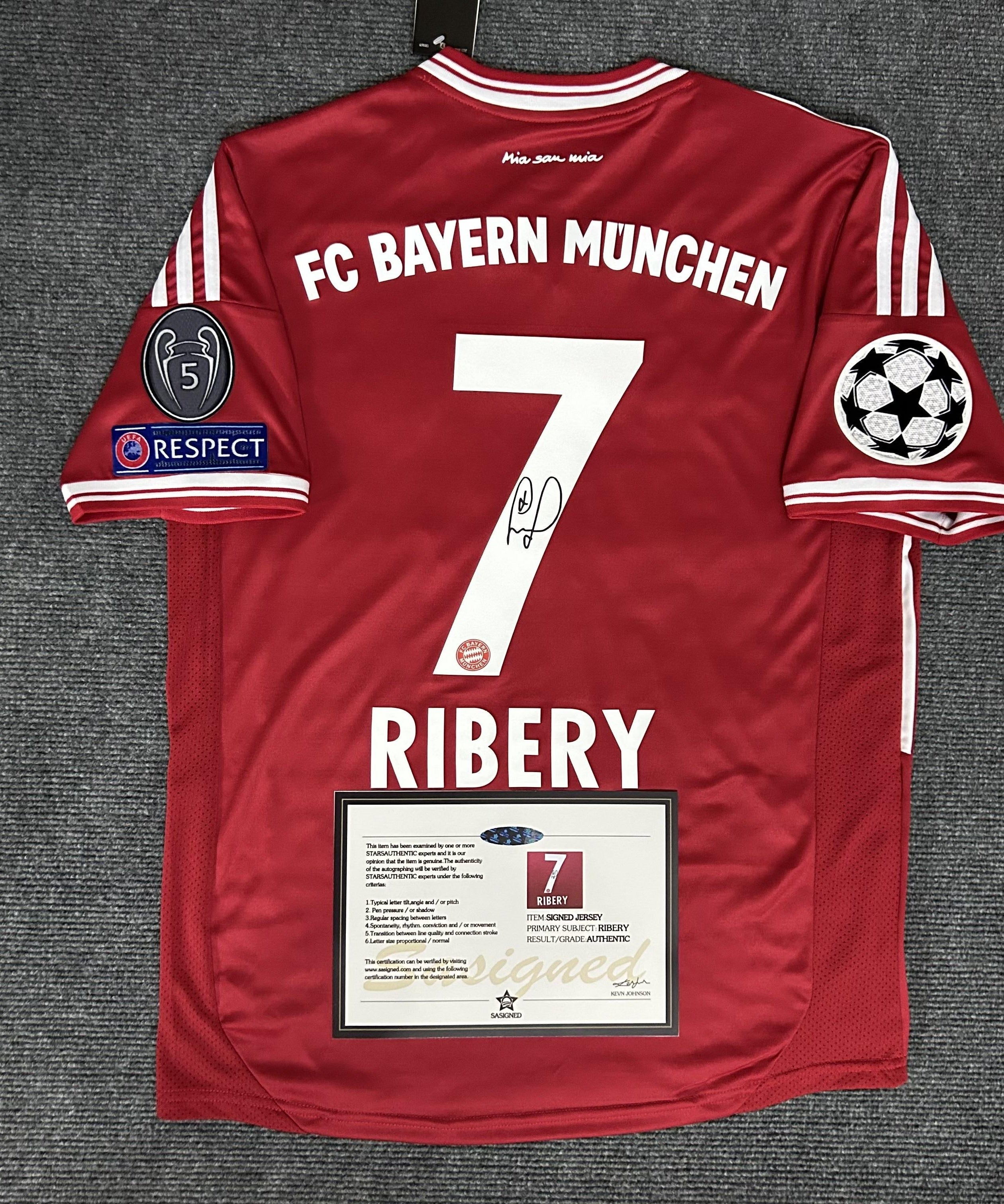 Bayern Munchen "Ribery" Signed Shirt