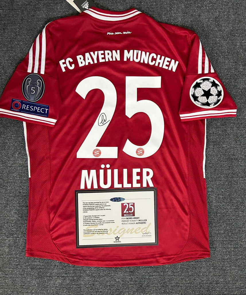 Bayern Munchen "Muller" Signed Shirt